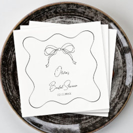 Schwarz und Weiß: Sie bindet das Brautparty des Kn Serviette