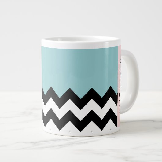 Schwarz und Weiß Zigzag, Zickzack, Blau, Ihr Name Jumbo-Tasse (Vorderseite Rechts)