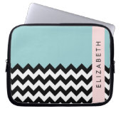 Schwarz und Weiß Zigzag, Zickzack, Blau, Ihr Name Laptopschutzhülle (Vorderseite)