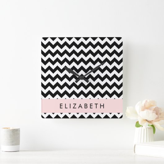 Schwarz und Weiß Zigzag, Zickzack Muster, Ihr Name Quadratische Wanduhr (Zuhause)