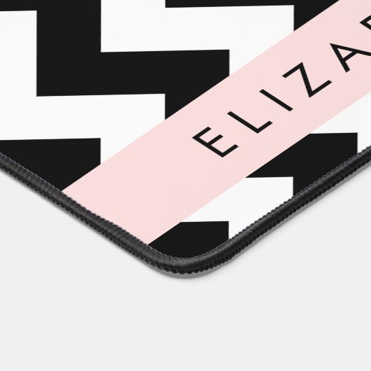 Schwarz und Weiß Zigzag, Zickzack Muster, Ihr Name Schreibtischunterlage (Ecke)