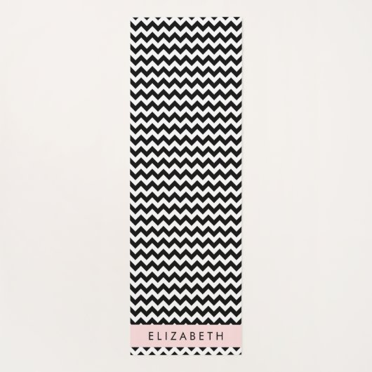 Schwarz und Weiß Zigzag, Zickzack Muster, Ihr Name Yogamatte (Rückseite)