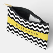 Schwarz und Weiß Zigzag, Zickzack Muster, Ihr Name Zubehörtasche (Offen)