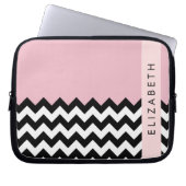 Schwarz und Weiß Zigzag, Zickzack, Rosa, Ihr Name Laptopschutzhülle (Vorderseite)