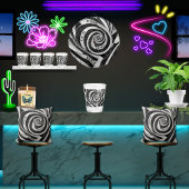 Schwarz-Weiß-3D-SpiralIllusion Fokus Schnapsglas