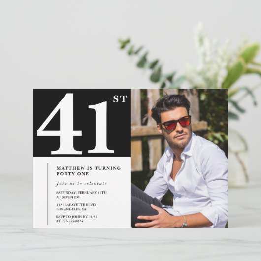 Schwarz/Weiß 41. Geburtstag Einladungen Foto (Stehend Vorderseite)