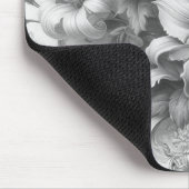 Schwarz-Weiß-Antike Blumen Perfektion Mousepad (Ecke)