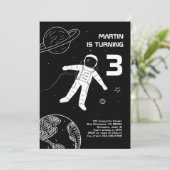 Schwarz-Weiß-Astronauten Weltraum zum Geburtstag Einladung (Stehend Vorderseite)