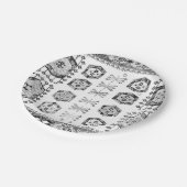 Schwarz-Weiß-Aztec-Formmuster Pappteller (Schrägansicht)