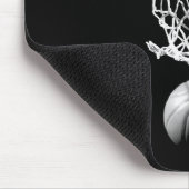 Schwarz-Weiß-Basketball Mousepad (Ecke)