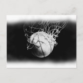 Schwarz-Weiß-Basketball Postkarte (Vorderseite)
