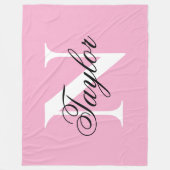 Schwarz-Weiß-Big-Chic-Monogramm-Rosa Fleecedecke (Vorderseite)
