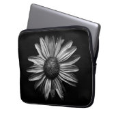 Schwarz-Weiß-Blume 18 Laptopschutzhülle (Vorderseite Links)