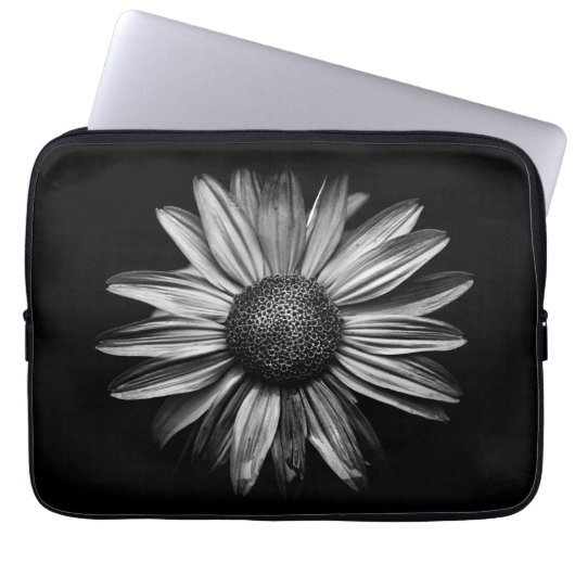 Schwarz-Weiß-Blume 18 Laptopschutzhülle (Vorderseite)