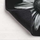 Schwarz-Weiß-Blume 18 Mousepad (Ecke)