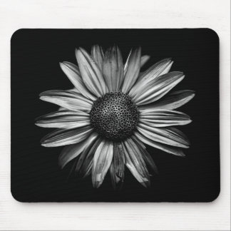 Schwarz-Weiß-Blume 18 Mousepad