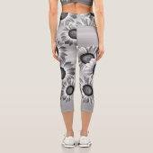 Schwarz-Weiß-Blume Capri Leggings (Rückseite)