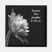 Schwarz-Weiß-Blume Magnet (Vorne)