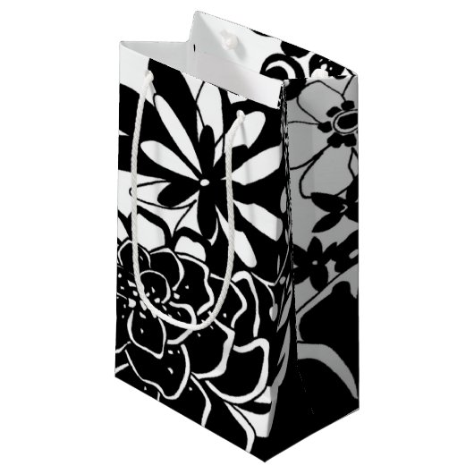 Schwarz-Weiß-Blumengarten Grafisches Muster Kleine Geschenktüte (Vorderseite Schrägansicht)