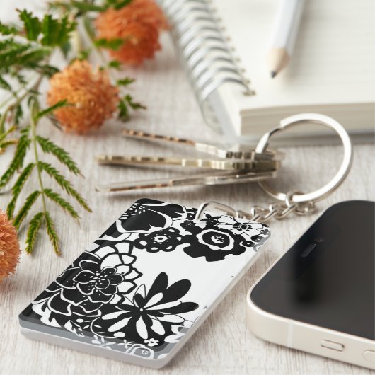 Schwarz-Weiß-Blumengarten Grafisches Muster Schlüsselanhänger (Vorderseite rechts)