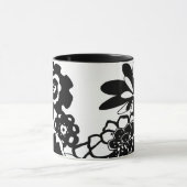 Schwarz-Weiß-Blumengarten Grafisches Muster Tasse (Zentrum)