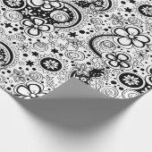 Schwarz-Weiß-Blumenmuster Geschenkpapier (Ecke)