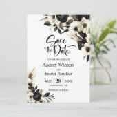 Schwarz-Weiß-Blütenhochzeit retten das Datum Einladung (Stehend Vorderseite)