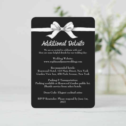 Schwarz-Weiß-Bogen | Elegante Hochzeit | Monochrom Begleitkarte (Stehend Vorderseite)