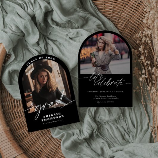 Schwarz-Weiß-Bogen-Foto-Script-Abschluss Einladung