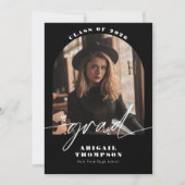 Schwarz-Weiß-Bogen-Foto-Script-Abschluss Einladung (Vorderseite)