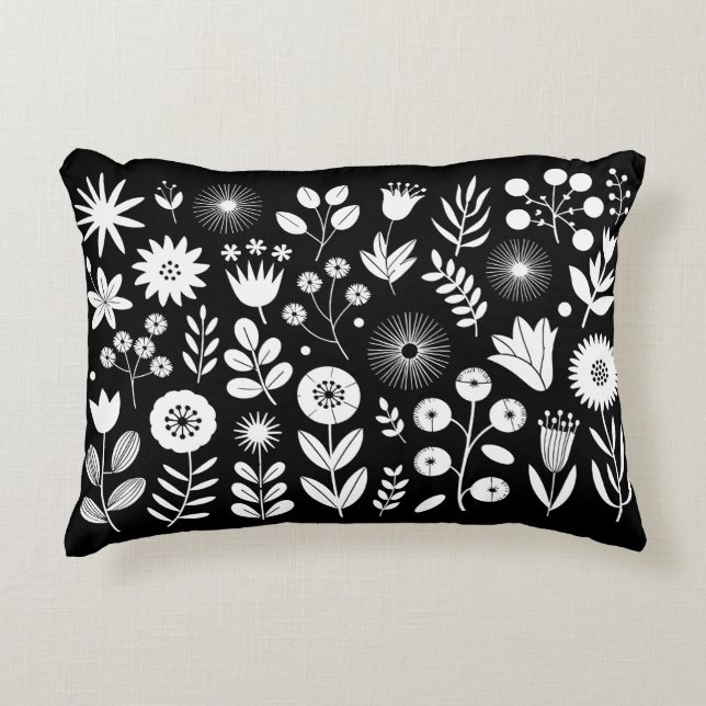 Schwarz-Weiß-Boho-Wildblume Dekokissen (Vorderseite)