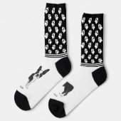 Schwarz-Weiß-Boston-Terrier mit Namen und Paare Socken (Linkes Detail)