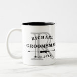 Schwarz-weiß Bow Krawatte Monogramm Trauzeuge Hoch Zweifarbige Tasse<br><div class="desc">Kaffee-Tasse für Ihre Trauzeugen,  wo Sie die Tasse mit dem Namen Ihres Trauzeugen und das Datum in schwarz auf ihre erste graue mit einem Bug Krawatte Divider personalisieren können.</div>