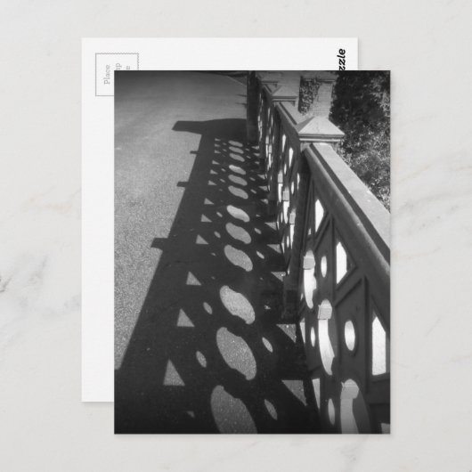 Schwarz-Weiß-Bridge Casting Shadow Silhouette Postkarte (Vorne/Hinten)