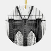 Schwarz-weiß Brooklyn Bridge New York Keramik Ornament (Vorne)