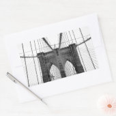 Schwarz-weiß Brooklyn Bridge New York Rechteckiger Aufkleber (Umschlag)