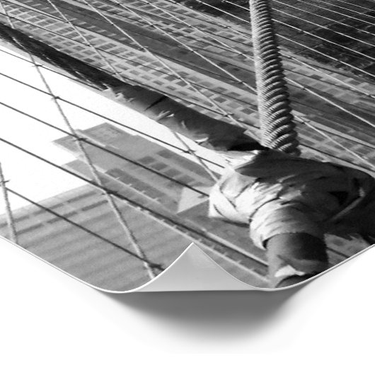 Schwarz-Weiß-Brooklyn-Brücke mit farbigem Flag Poster (Ecke)