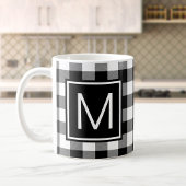 Schwarz-weiß Büffel-Karo Monogramm Kaffeetasse