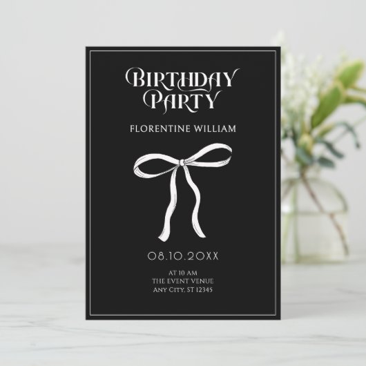 Schwarz-Weiß-Bugband Geburtstag Einladung (Stehend Vorderseite)