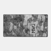 Schwarz-Weiß-Camouflage Camouflage Monogramm Schreibtischunterlage (Vorderseite)