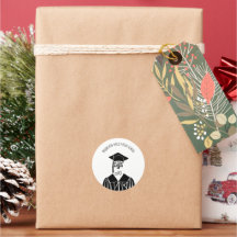 Schwarz-Weiß-Cap und Gown-Abschluss