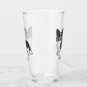 Schwarz-Weiß-Cardigan-Walisischer Korgi-Hund und N Glas (Rechts)