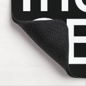 Schwarz-Weiß-CEO-Bold-Executiv-Typografie Mousepad (Ecke)