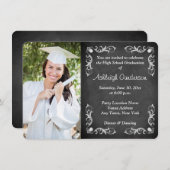 Schwarz-Weiß-Chalkboard Foto Abschluss laden ein Einladung (Vorne/Hinten)