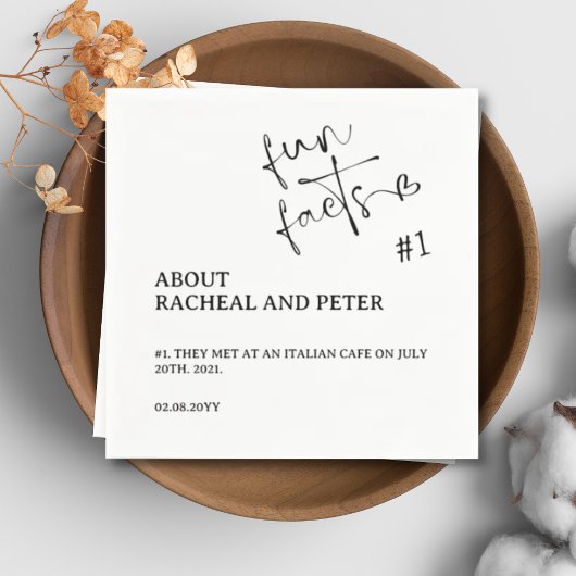 Schwarz-weiß Chic Modern Fun Facts Heft Script Serviette