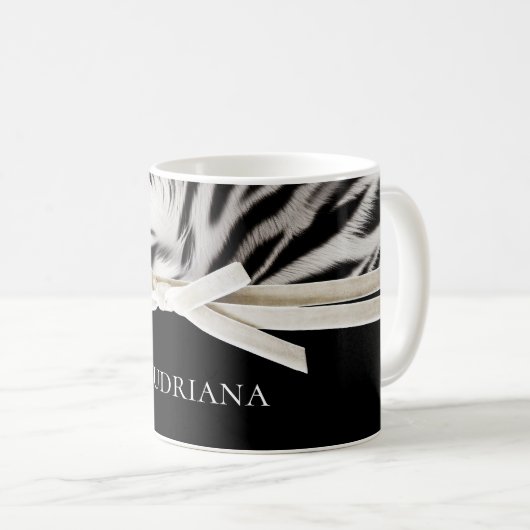 Schwarz-weiß Chic Zebra Print Bow Kaffeetasse (VorderseiteRechts)