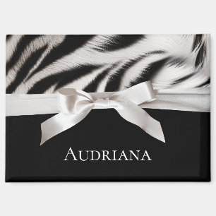 Schwarz-weiß Chic Zebra Print Bow Magnet