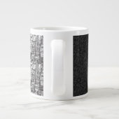 Schwarz-Weiß-Collage Jumbo-Tasse (Rückseite)