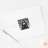 Schwarz-Weiß-Creepy-Gothic-Girl Halloween Quadratischer Aufkleber (Umschlag)