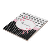 Schwarz-Weiß Damaske Chic Rosa Blüte mit Namen Fliese (Seite)